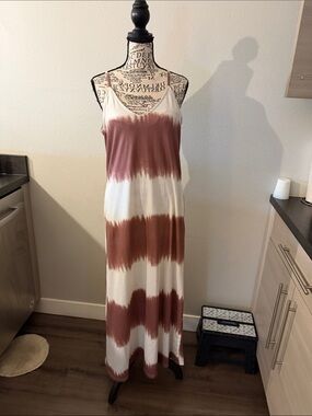 Tie-Dye Spaghetti Strap Maxi Dress in Rust and White